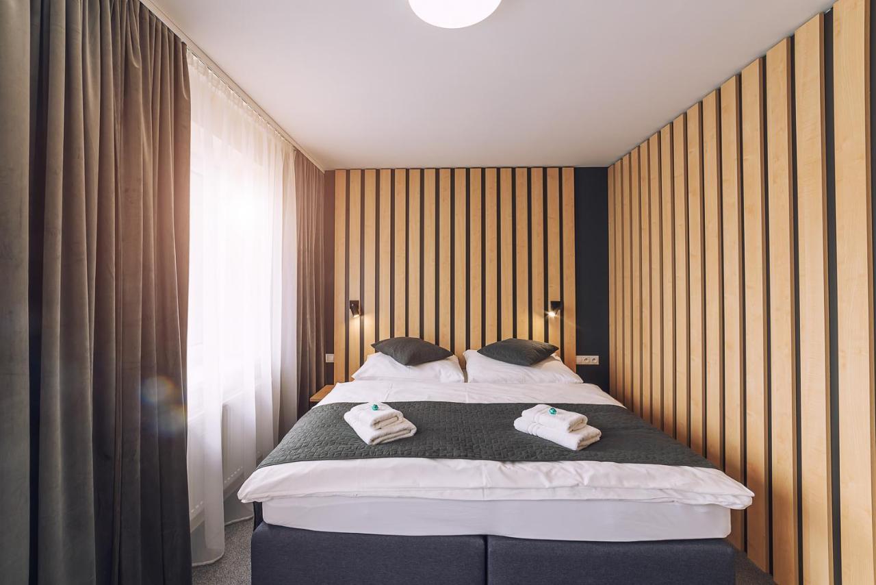 Timeout City Hotel Liptovsky Mikulas Luaran gambar