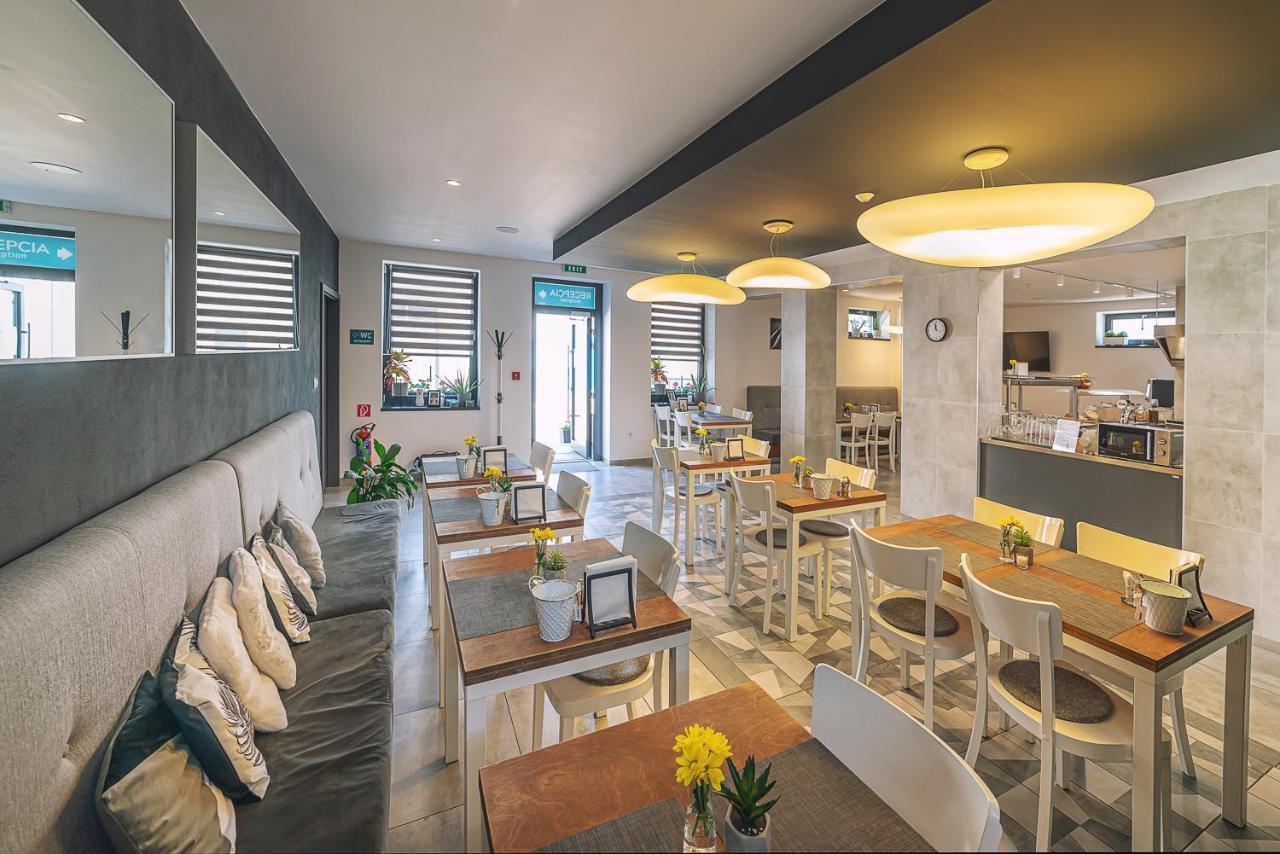 Timeout City Hotel Liptovsky Mikulas Luaran gambar